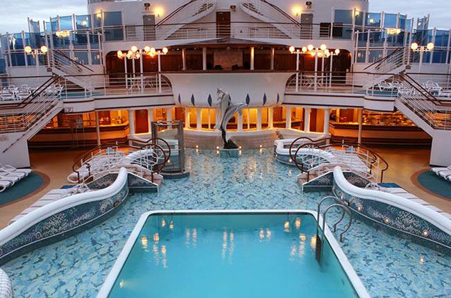 Diamond Princess | Photos, cabins, itineraries and deals